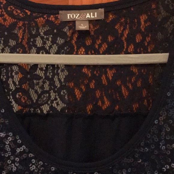 Top - Picture 2 of 4